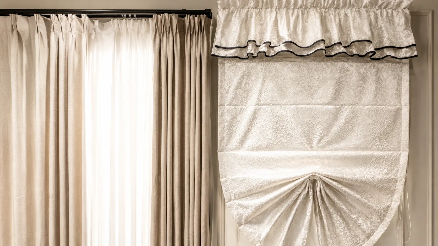 Curtain light control in Dubai interior