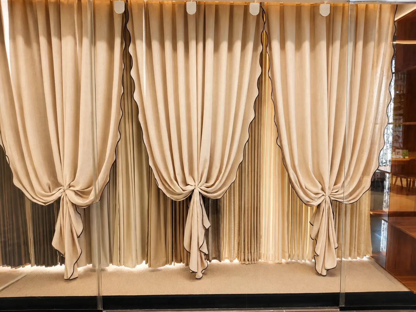 Blackout curtains for Dubai bedroom with strong daylight